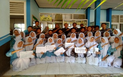 DUKCAPIL Kabupaten Deli Serdang MEMFASILITASI LAYANAN PEREKAMAN E-KTP DI SMAN 1 Tuban
